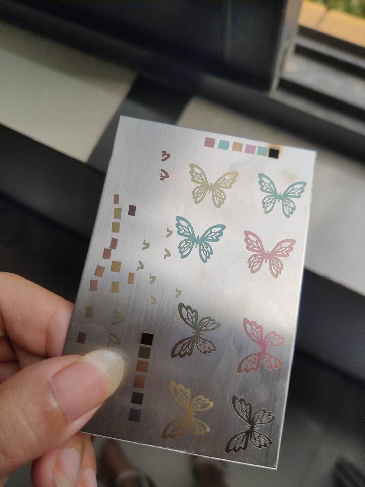 Fiber laser engrave metal business cards best metal business card credit visa card engraving machine / 2